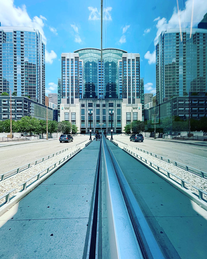 Loews Chicago Hotel Neighborhood